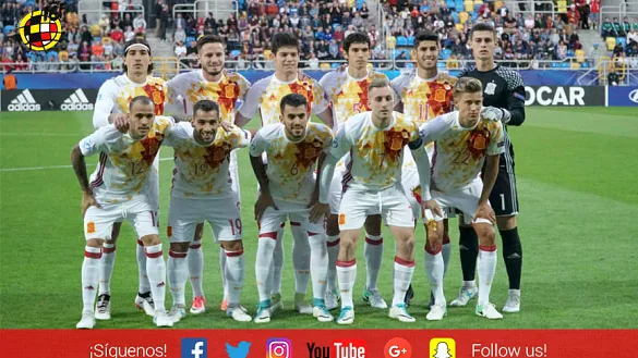 La Selección española Sub-21 posa antes de su encuentro frente a Portugal en Gdynia