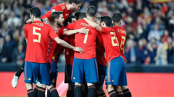 Los jugadores de la Selección española festejan el primer tanto logrado frente a Noruega