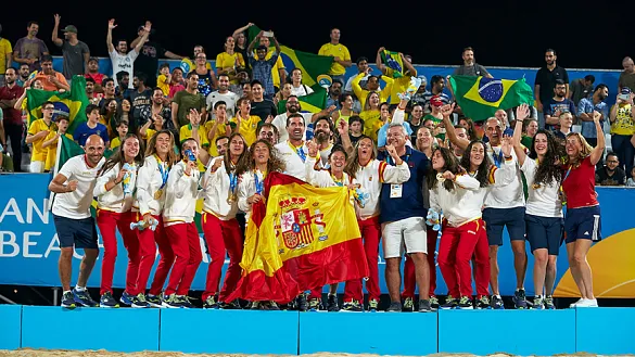 CRÓNICA | Esta Selección femenina de fútbol playa vale oro