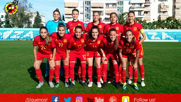 España se impone a Ucrania y cierra su pase a la Ronda Élite con pleno de victorias 