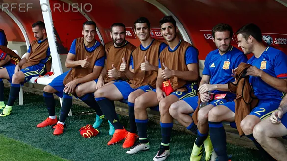 Asensio, Lucas, Morata y Carvajal en el banquillo