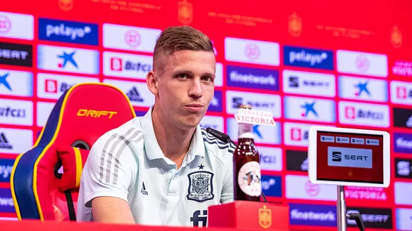El jugador internacional Dani Olmo durante su rueda de prensa en Las Rozas