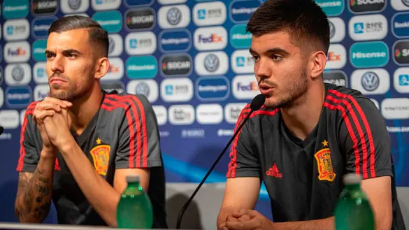 Los internacionales, Dani Ceballos y Martín Aguirregabiria, han atendido a los medios de comunicación