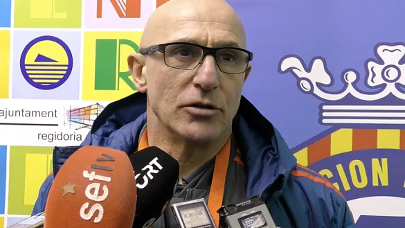 Luis de la Fuente atiende a los medios de comunicación