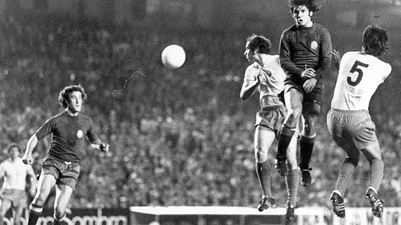 Momento del partido entre España y Rumanía disputado en abril de 1975