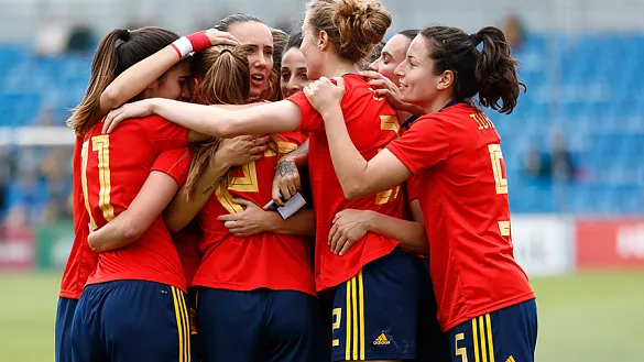 Las jugadoras de la Selección celebran un gol