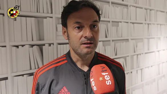 Santi Denia: "Serbia tiene talento, físicamente es muy fuerte y va a ser muy duro"