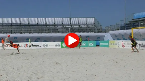 "Air" Adrián firma una chilena antológica antes del debut