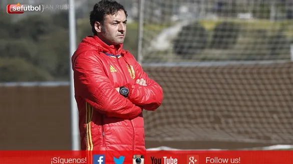 Santi Denia durante un entrenamiento