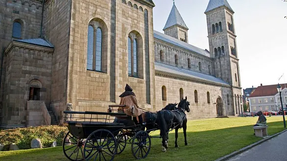 Catedral de Viborg, ciudad que albergará a la Sub-19 Femenina en la Ronda Élite