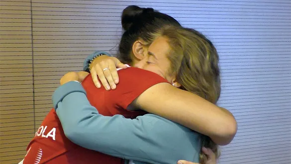 Abrazo de despedida