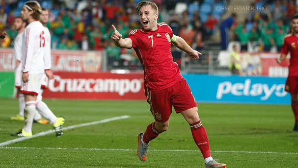 Gerard Deulofeu celebra uno de sus goles a Georgia en Almería