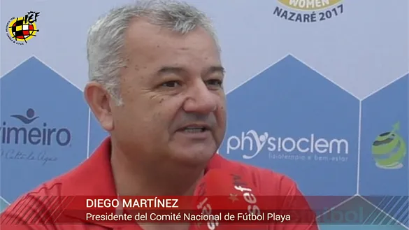 Diego Martinez en Nazaré