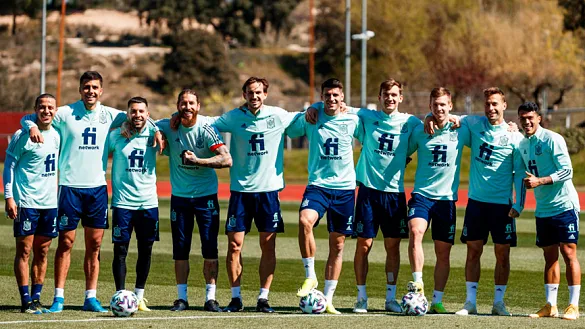 Los jugadores de la Selección española durante un entrenamiento en la Ciudad del Fútbol