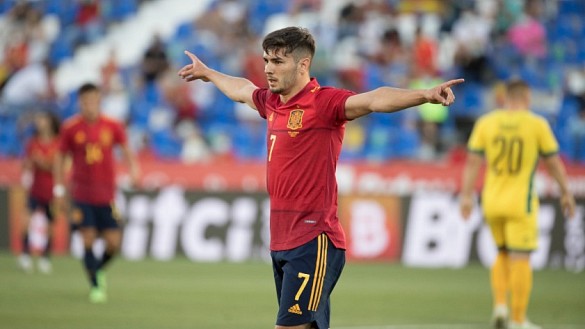 CRÓNICA | España brilla en Butarque y golea a Lituania (4-0)