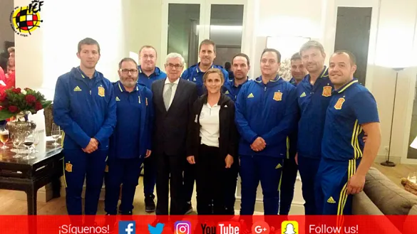 La embajada de Albania recibe al combinado nacional