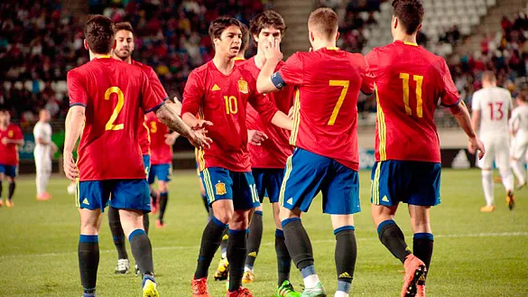 ¡Por solo 5 euros puedes ver a futbolistas de talla internacional!