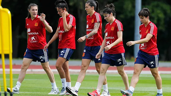 Las jugadoras de la Selección se entrenan este martes en El Havre