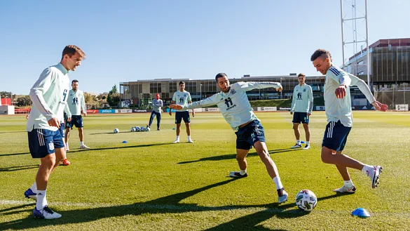 Rondo de los internacionales en Las Rozas