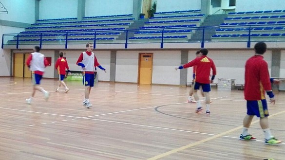 La Selección Sub-21 de Fútbol Sala se entrena durante la tarde del domingo en el Pabellón Arnaldo Pereira de Braganza (Portugal)