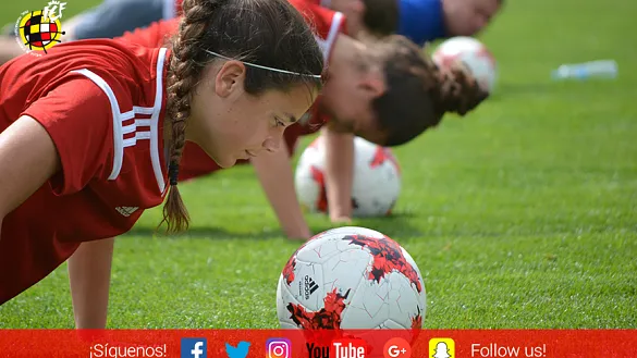 GALERÍA | Entrenando con la mirada puesta en Francia
