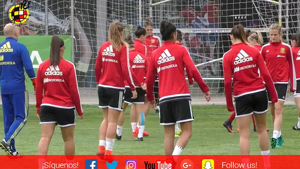 No te pierdas las mejores imágenes del entrenamiento de la absoluta femenina