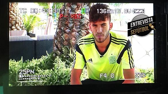 El jugador internacional Sub-19 Dani Ceballos, durante la entrevista concedida a SEFUTBOL en Katerini (Grecia)