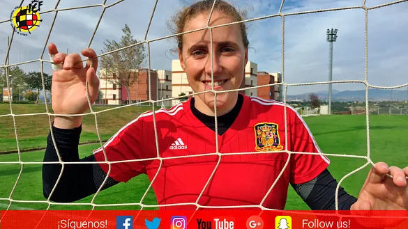 Mariasun Quiñones posa para SeFutbol