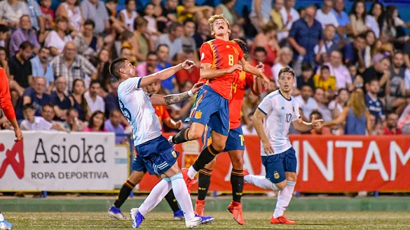 Momento del partido entre Argentina y España jugado en La Alcudia