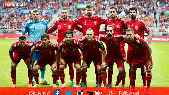 La Selección posa minutos antes del encuentro ante Eslovaquia disputado en Oviedo