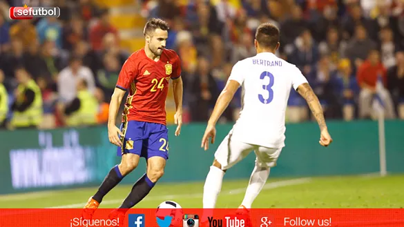 Mario Gaspar durante el partido frente a Inglaterra disputado en Alicante