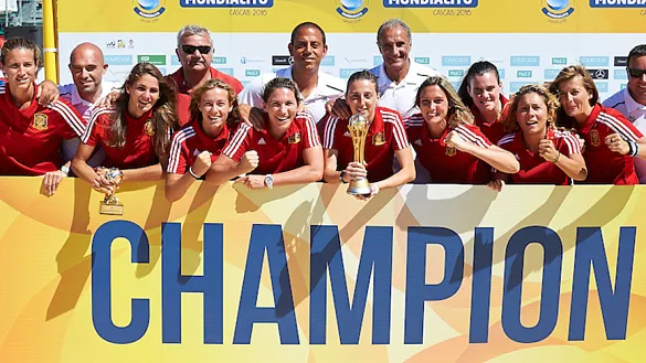 La Selección femenina de Fútbol Playa se proclama campeona de la Eurocopa