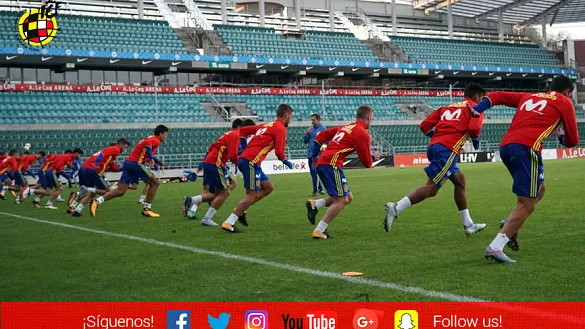 Los jugadores de la Selección española Sub-21 durante su entrenamiento en Tallin