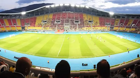 Panorámica del estadio Filipo II en Skopje (Macedonia)