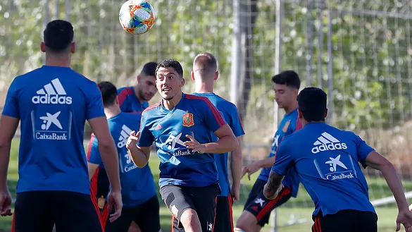 ¡Robo y definición impecable de Pablo Fornals!