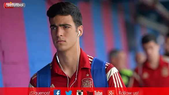 Mikel Merino, jugador de la Selección Española Sub-19, concentrado antes de un encuentro