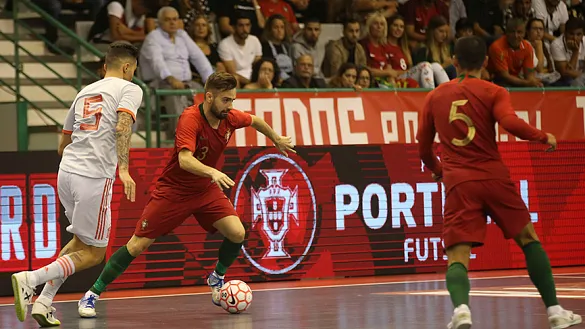 Disfruta de los goles del primer derbi ibérico de fútbol sala