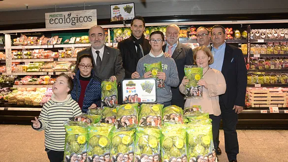 Julen Lopetegui asiste a la presentación de la campaña "Alcachofas solidarias"