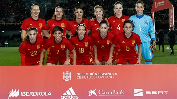 Las jugadoras de la Selección española de fútbol femenino posan antes de su encuentro frente a Bélgica