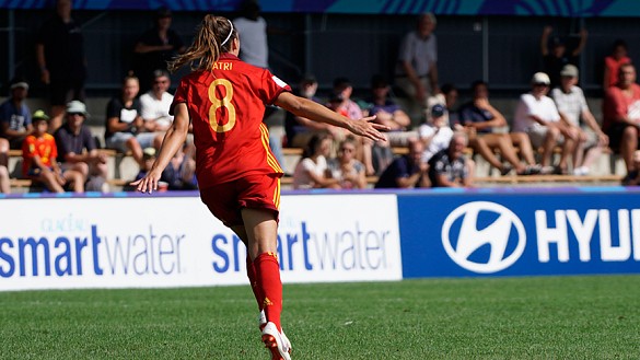 Patricia Guijarro celebra el primer gol de la Selección española
