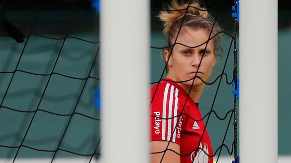 Sandra Paños durante el entrenamiento de la Selección femenina este lunes