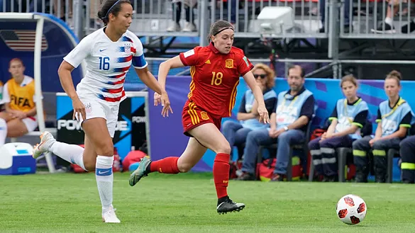 Momento del partido entre España y Estados Unidos disputado en Dinan