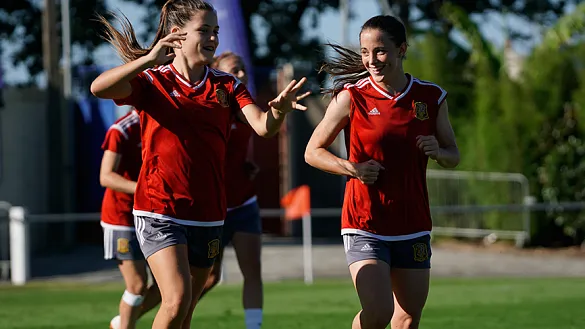 Las jugadoras de la Selección Sub-20 femenina se entrenan en Francia