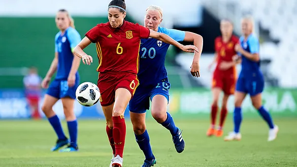 Momento del partido entre España y Finlandia jugado en Santander