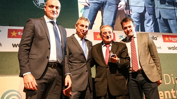 Ginés Meléndez recibe la insignia de oro del CTE de la FCF