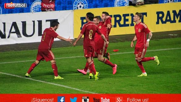 Los jugadores de la Sub-21 celebran su gol en Estonia