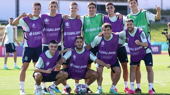 Los jugadores de la Selección española durante el entrenamiento en la Ciudad del Fútbol