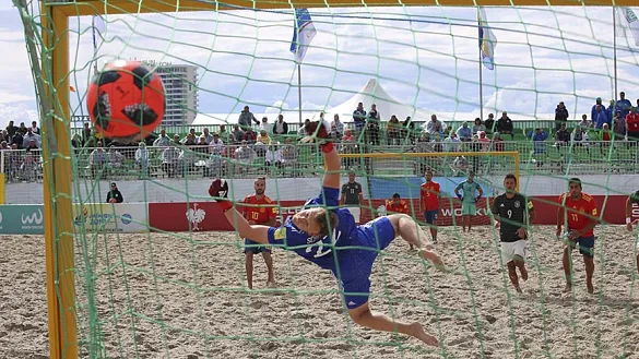 CRÓNICA | España sigue con rumbo directo hacia a la Superfinal (9-5)