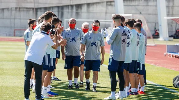  El equipo agradece su trabajo a los utilleros de la Selección