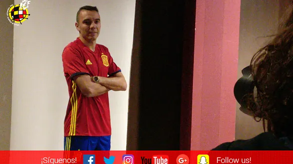 Iago Aspas posa